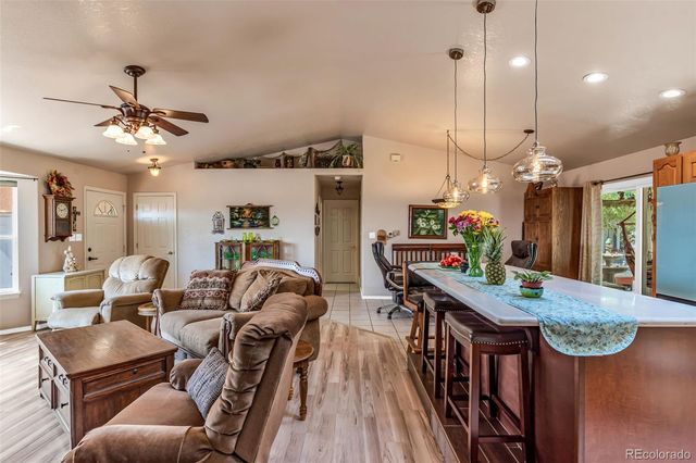 886 S Camino De Bravo, Pueblo, CO 81007