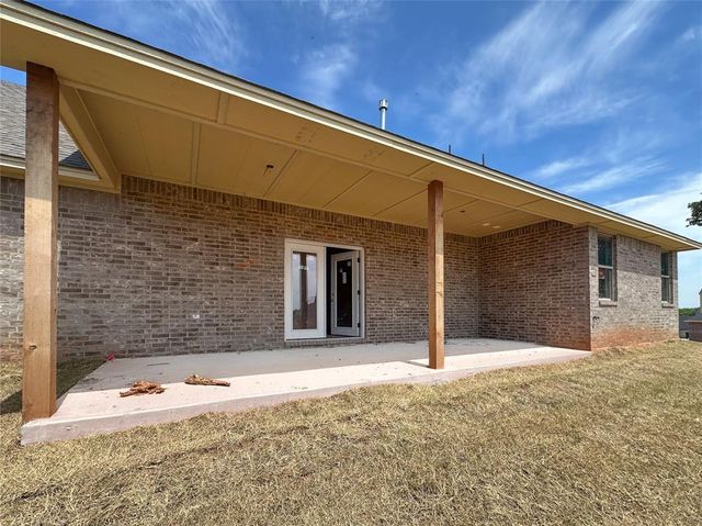 4528 Maple Ridge Drive, Edmond, OK 73034
