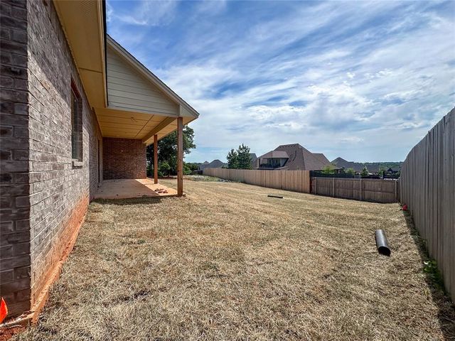 4528 Maple Ridge Drive, Edmond, OK 73034