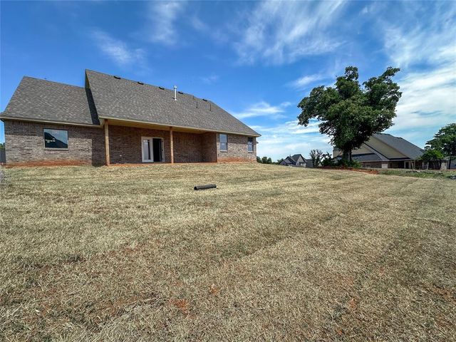 4528 Maple Ridge Drive, Edmond, OK 73034