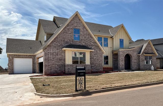 4528 Maple Ridge Drive, Edmond, OK 73034