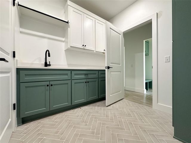 4528 Maple Ridge Drive, Edmond, OK 73034