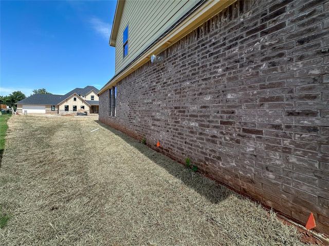 4528 Maple Ridge Drive, Edmond, OK 73034