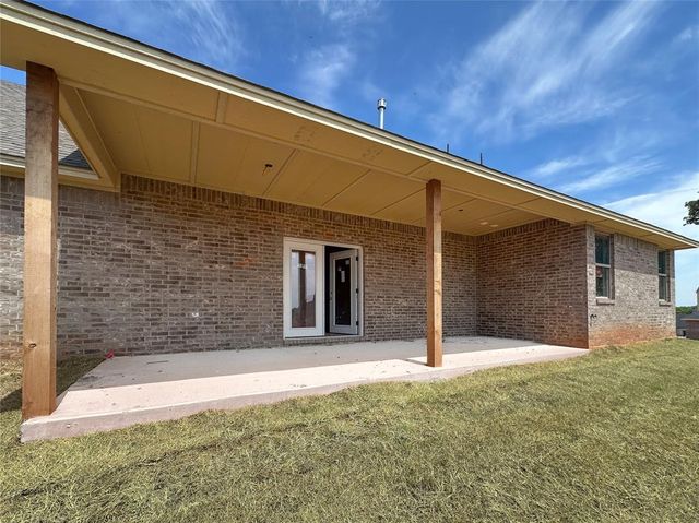 4528 Maple Ridge Drive, Edmond, OK 73034