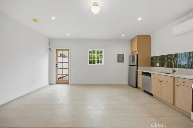 10315 Amboy Avenue, Pacoima, CA 91331