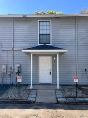 7022 Chapel St 14, Pensacola, FL 32504