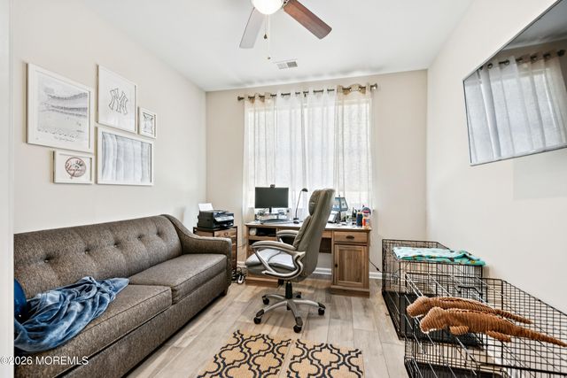 18 Raccoon Lane, Barnegat, NJ 08005