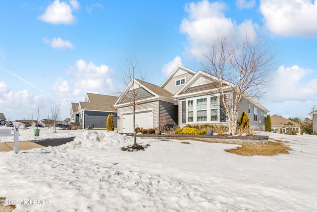 18 Raccoon Lane, Barnegat, NJ 08005
