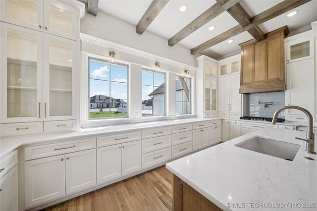 31005 E 67th Street S, Broken Arrow, OK 74014