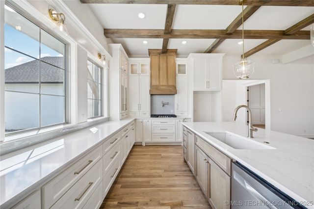 31005 E 67th Street S, Broken Arrow, OK 74014