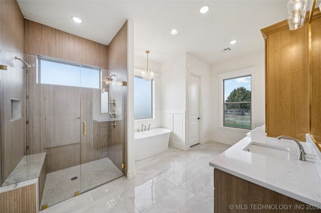 31005 E 67th Street S, Broken Arrow, OK 74014