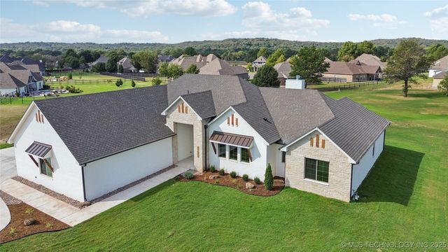 31005 E 67th Street S, Broken Arrow, OK 74014