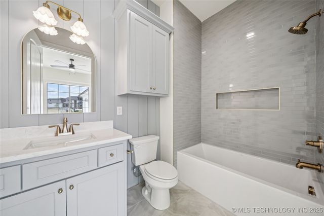 31005 E 67th Street S, Broken Arrow, OK 74014