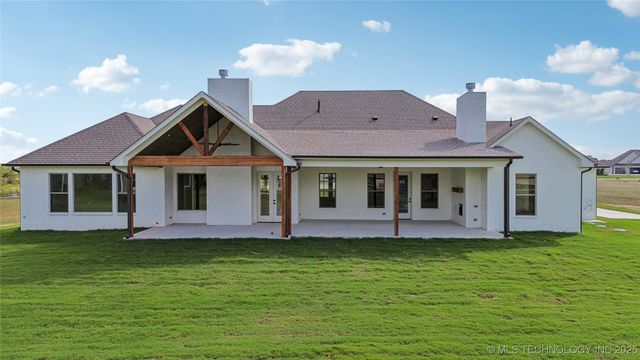 31005 E 67th Street S, Broken Arrow, OK 74014