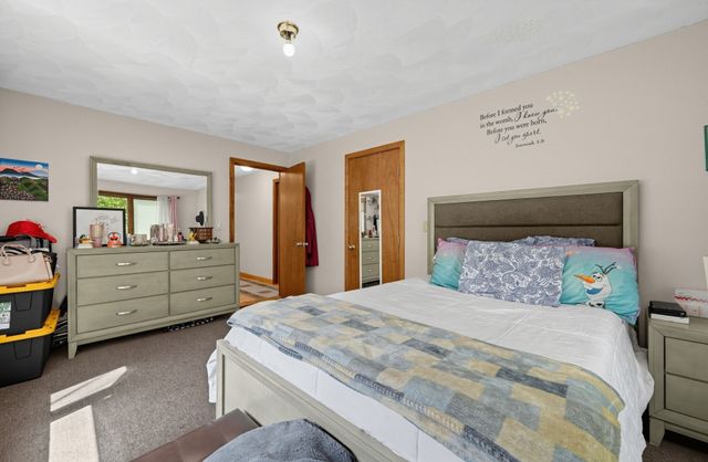 7 Balsam Dr, Townsend, MA 01469