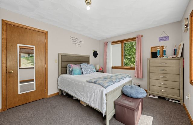 7 Balsam Dr, Townsend, MA 01469