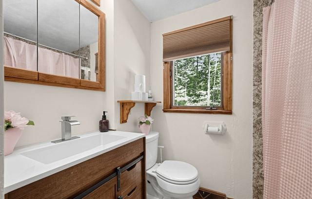 7 Balsam Dr, Townsend, MA 01469