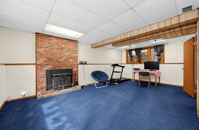 7 Balsam Dr, Townsend, MA 01469