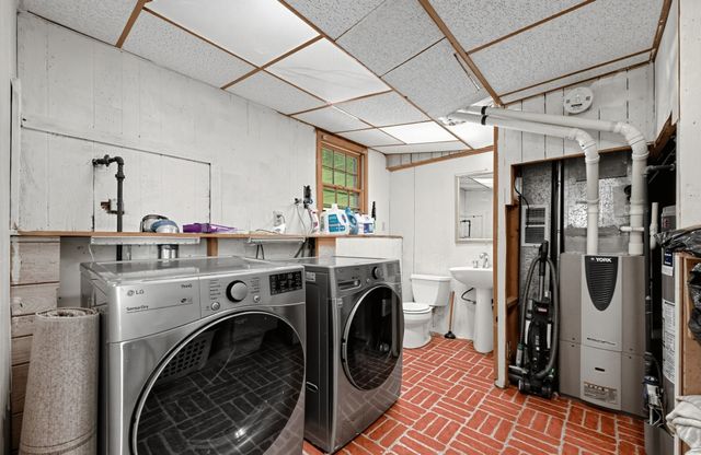 7 Balsam Dr, Townsend, MA 01469