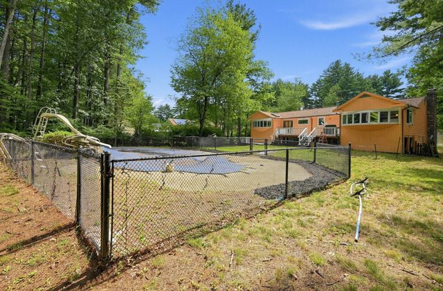 7 Balsam Dr, Townsend, MA 01469