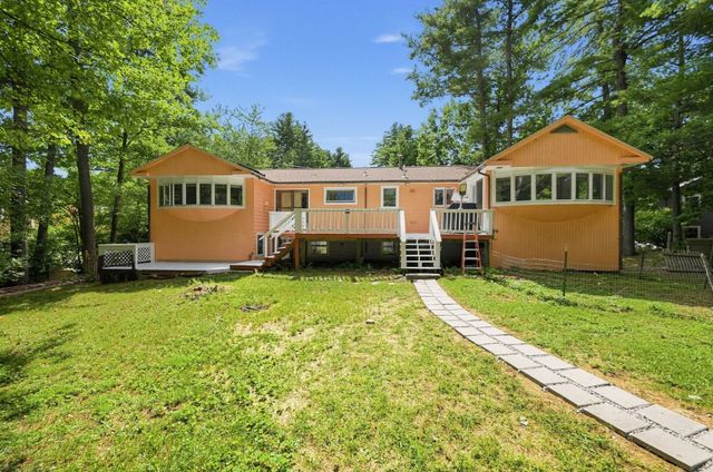 7 Balsam Dr, Townsend, MA 01469