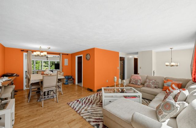 7 Balsam Dr, Townsend, MA 01469