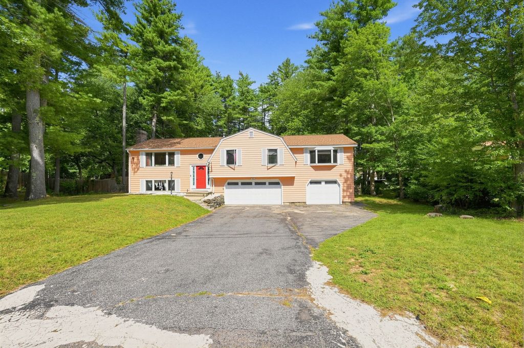 7 Balsam Dr, Townsend, MA 01469