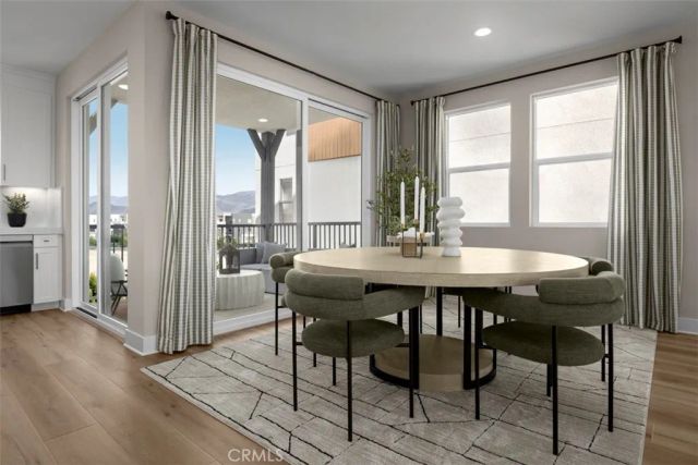 312 Pluto, Irvine, CA 92618