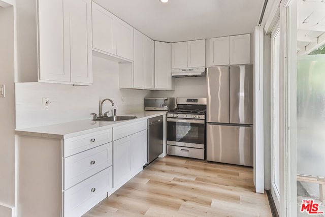 21905 Viscanio Road, Woodland Hills (los Angeles), CA 91364