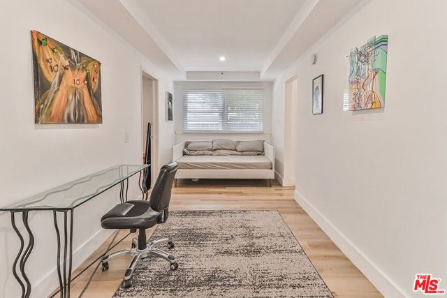 21905 Viscanio Road, Woodland Hills (los Angeles), CA 91364