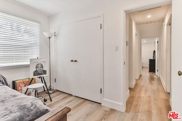 21905 Viscanio Road, Woodland Hills (los Angeles), CA 91364