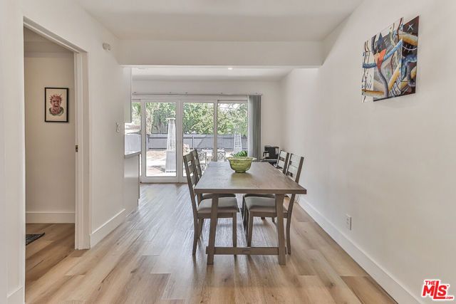 21905 Viscanio Road, Woodland Hills (los Angeles), CA 91364