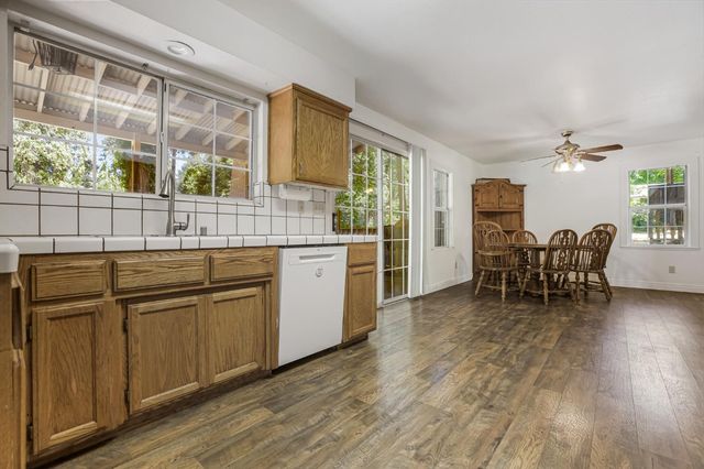 6195 Pony Express Trl, Pollock Pines, CA 95726
