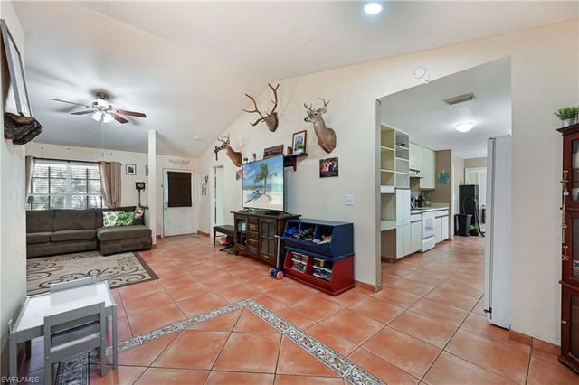 3380 10th AVE SE, Naples, FL 34117