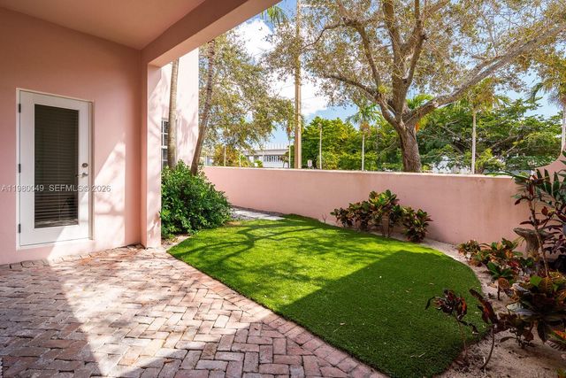 520 Loretto Ave 21, Coral Gables, FL 33146