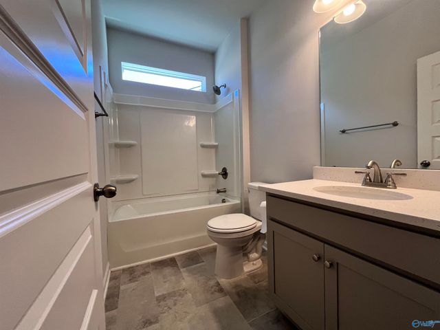 13041 Lantern Pointe Way, Harvest, AL 35749