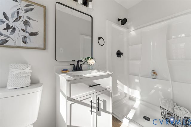 405 Thompson St, Ashland, VA 23005