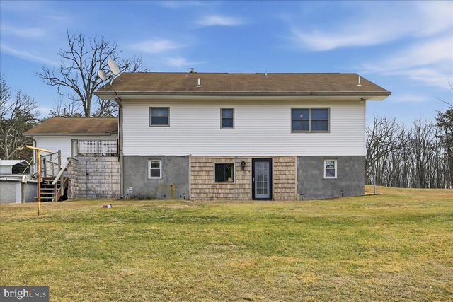 1901 S TIMBER RIDGE RD, Cross Junction, VA 22625