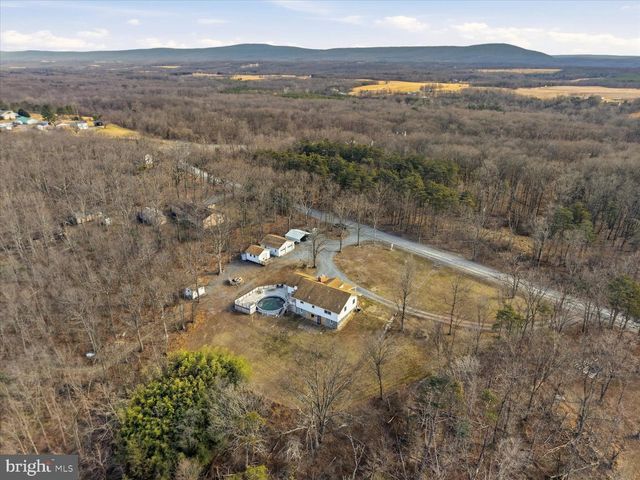 1901 S TIMBER RIDGE RD, Cross Junction, VA 22625