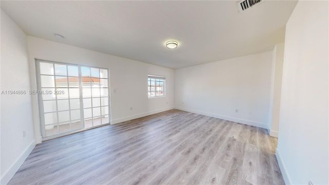 618 SW 2nd Pl 10-60, Florida City, FL 33034