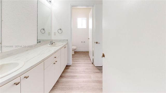 618 SW 2nd Pl 10-60, Florida City, FL 33034