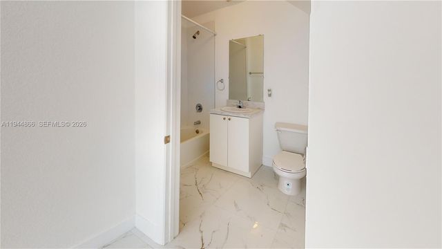 618 SW 2nd Pl 10-60, Florida City, FL 33034