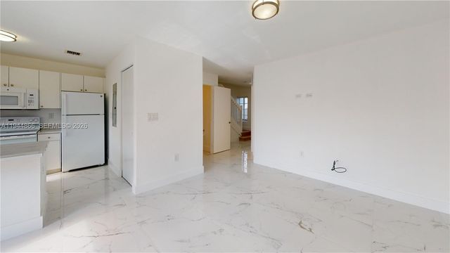 618 SW 2nd Pl 10-60, Florida City, FL 33034