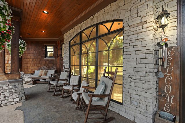 6704 Highway 52, W, Lafayette, TN 37083