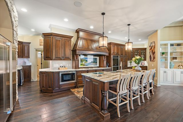 6704 Highway 52, W, Lafayette, TN 37083