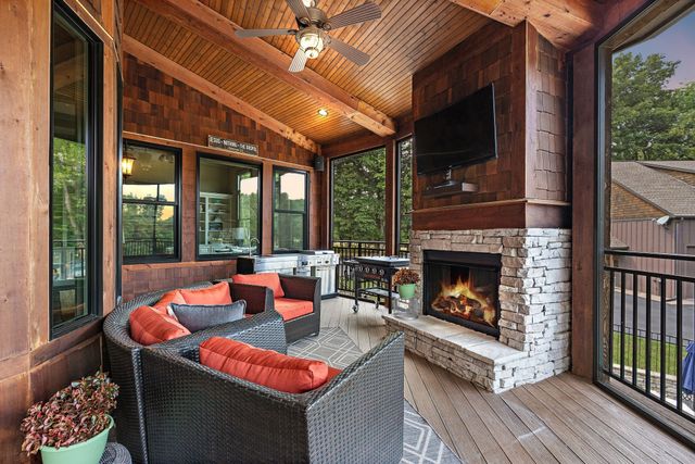 6704 Highway 52, W, Lafayette, TN 37083