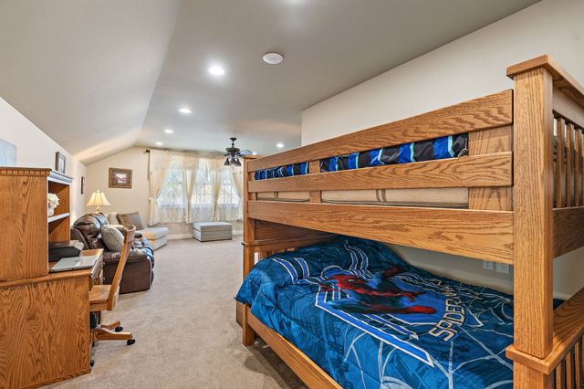 6704 Highway 52, W, Lafayette, TN 37083