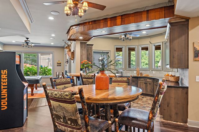 6704 Highway 52, W, Lafayette, TN 37083