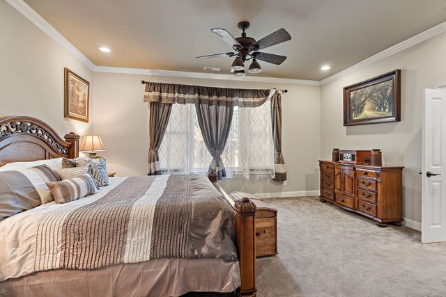 6704 Highway 52, W, Lafayette, TN 37083