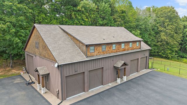 6704 Highway 52, W, Lafayette, TN 37083